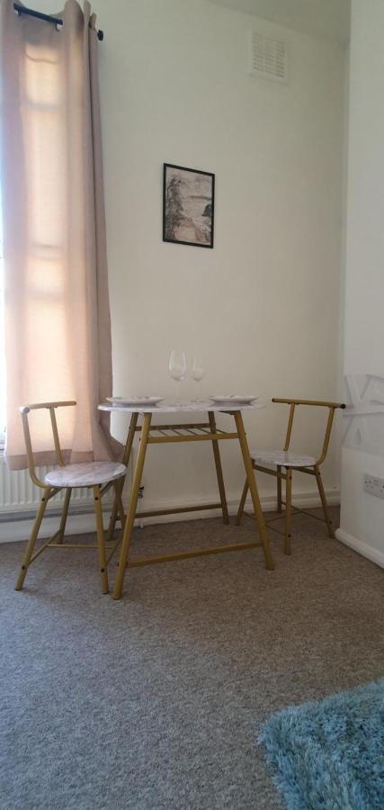 Ultimate Getaway In Camden Town Apartment Londra Exterior foto